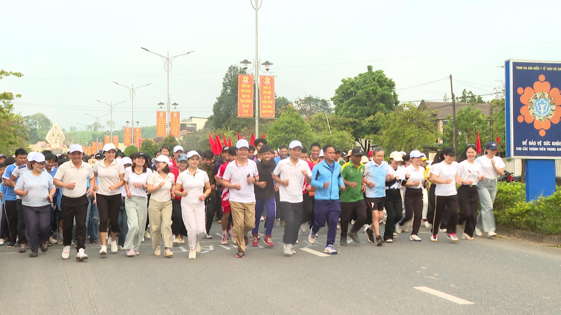 Toàn cảnh lễ phát động