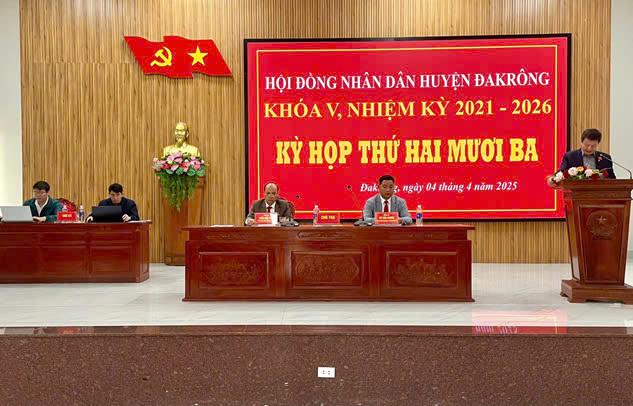 HỘI ĐỒNG NHÂN DÂN HUYỆN ĐAKRÔNG  TỔ CHỨC KỲ HỌP LẦN THỨ 23 - KỲ HỌP CHUYÊN ĐỀ  THỨ HAI TRONG NĂM 2025