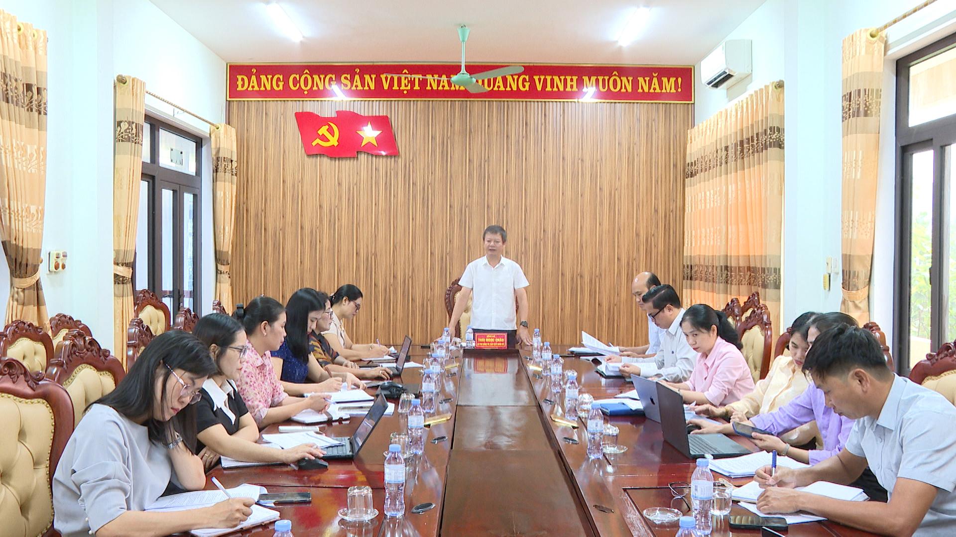 Hướng Hiệp: Thường trực Đảng ủy xã làm việc với lãnh đạo UBND xã