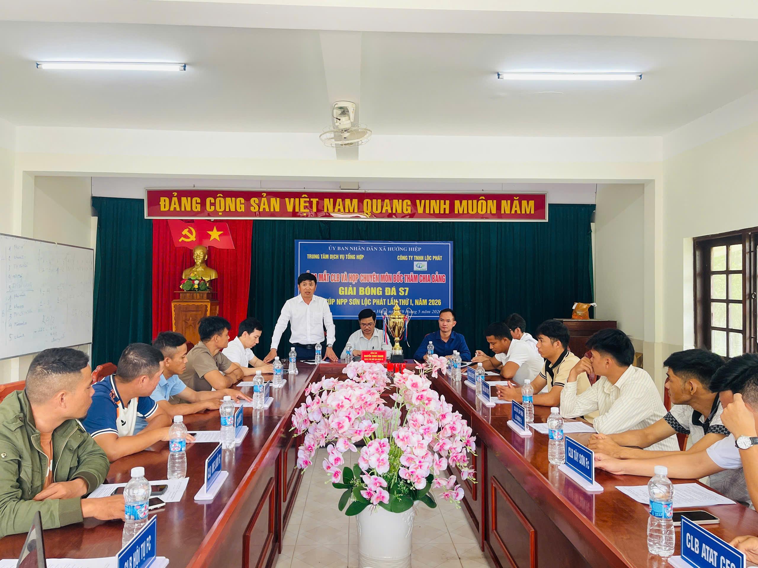 Lễ ra mắt CLB và họp chuyên môn bốc thăm chia bảng Giải bóng đá nam 7 người