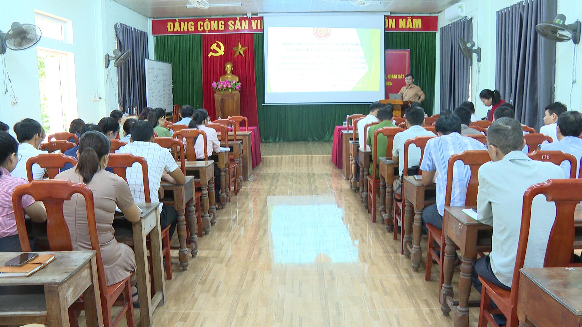 Hướng Hiệp: Bồi dưỡng nghiệp vụ công tác kiểm tra, giám sát và thi hành kỷ luật của Đảng năm 2026