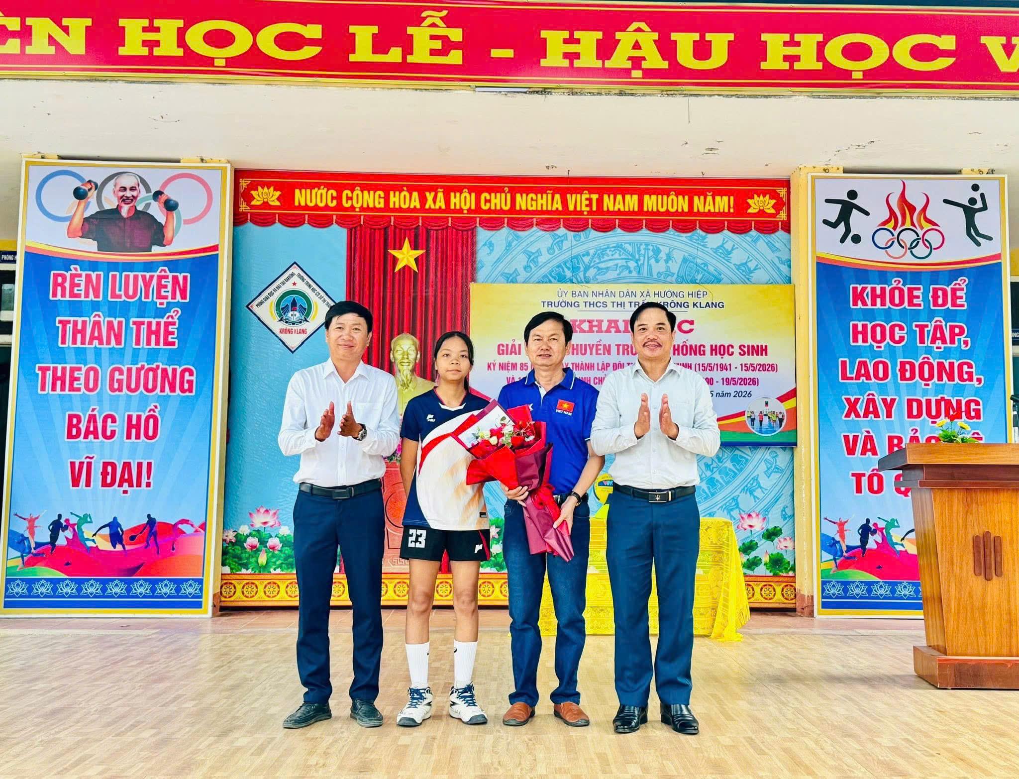 Khai mạc giải bóng chuyền truyền thống học sinh Năm học 2025-2026