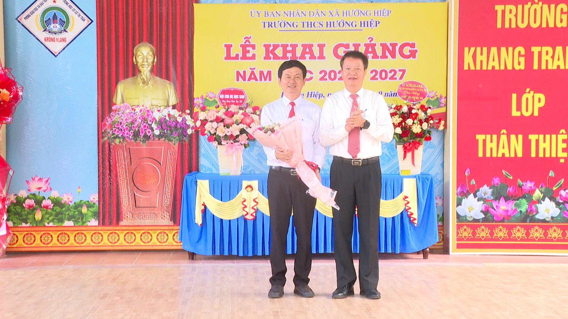 Hướng Hiệp: Rộn ràng không khí khai giảng năm học mới 2026 – 2027